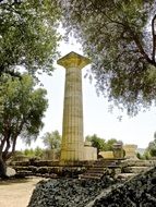 roman olympia column ruins