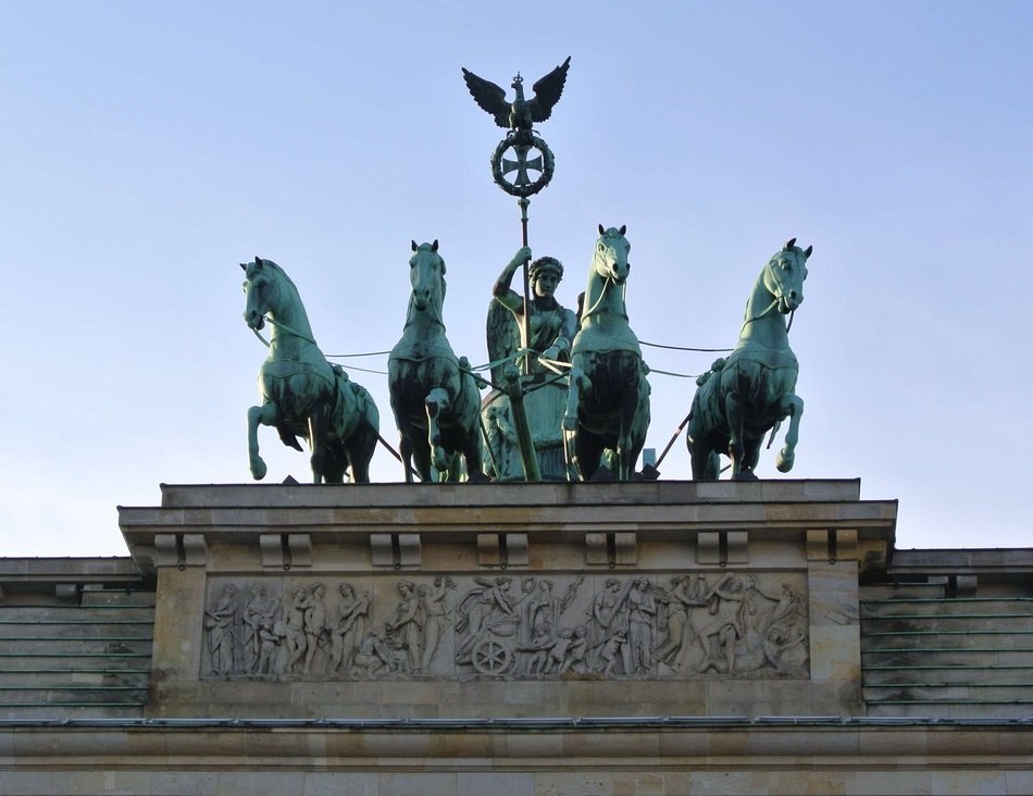 quadriga on Brandenburg Gate at daylight