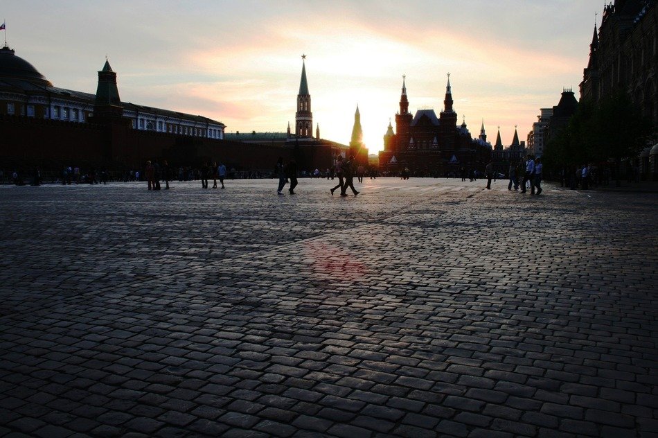red square sunset