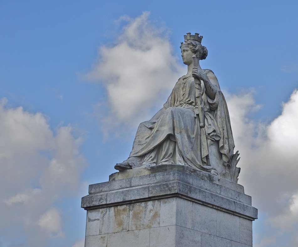 statue louis petitot