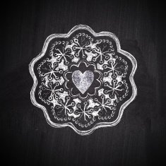 Chalkboard label with heart N2