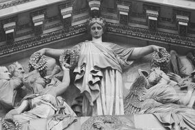 paris halloween temple