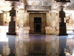 mirror image in the temple