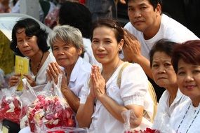 praying buddhists of Thailand