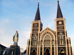 temple in changthaburi province in thailand