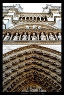 portal of notre dame de paris