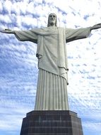 huge statue of jesus in rio de janeiro