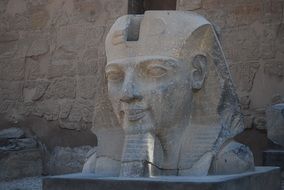 statue in egypt