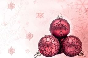 clipart of the red christmas baubles