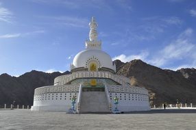 shanti stupa, white buddhist temple, india, leh