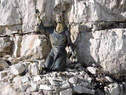 statue rock jesus