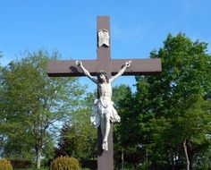 crucified jesus on the cross in the park