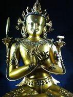 golden statue in the thai temple