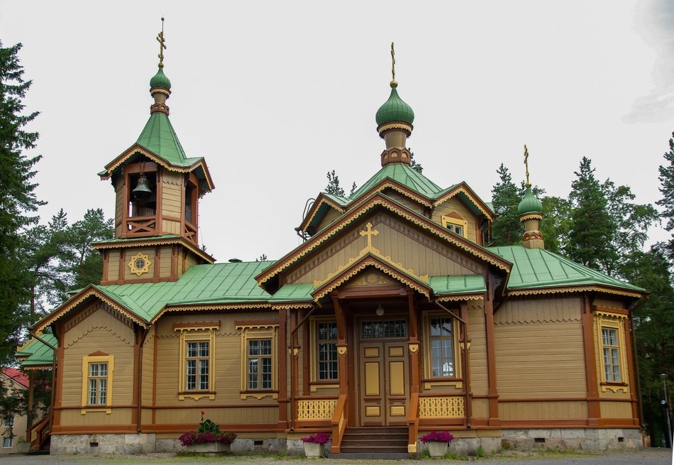 photo of the wooden church in Finland