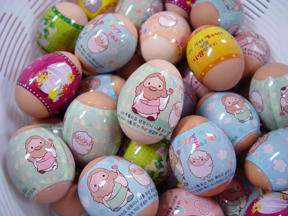 Easter eggs with drawings