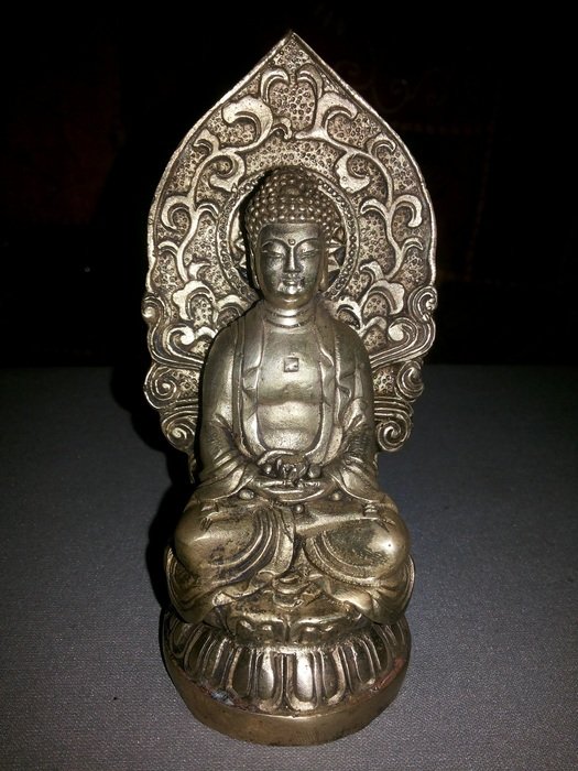 amtihaba statue