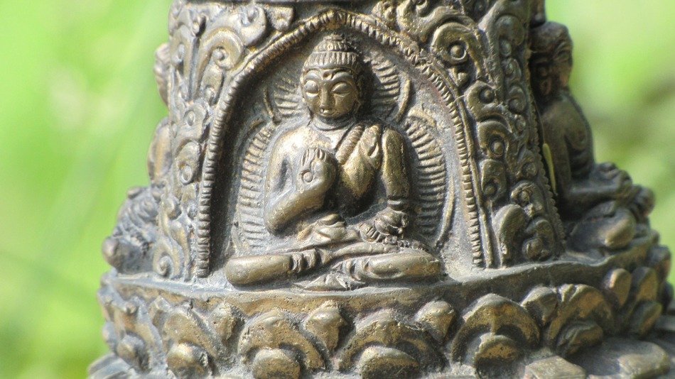 Statue of buddha in meditation