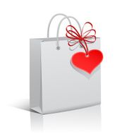 Paper bag with red heart tag N2