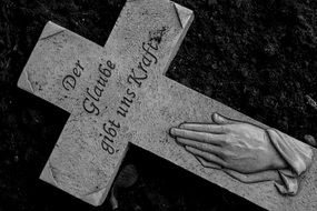 cross der glaube gift uns kraft