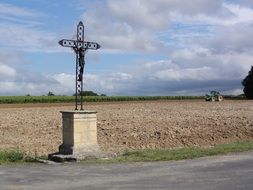 bayon sur gironde wayside cross