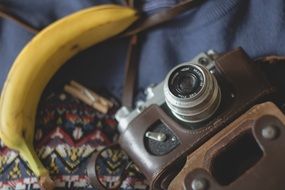 photo of the vintage camera and banana