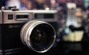closeup photo of g yashika camera