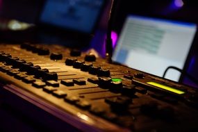 light panel on the remote DJ