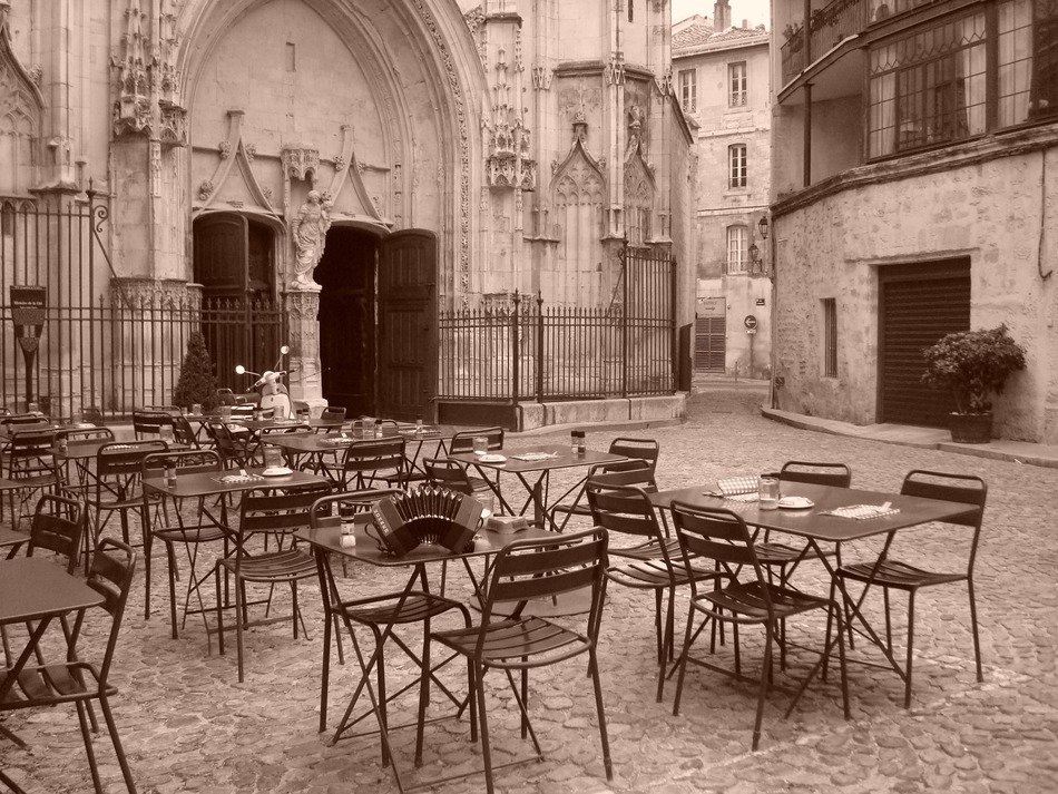 Restaurant near the church
