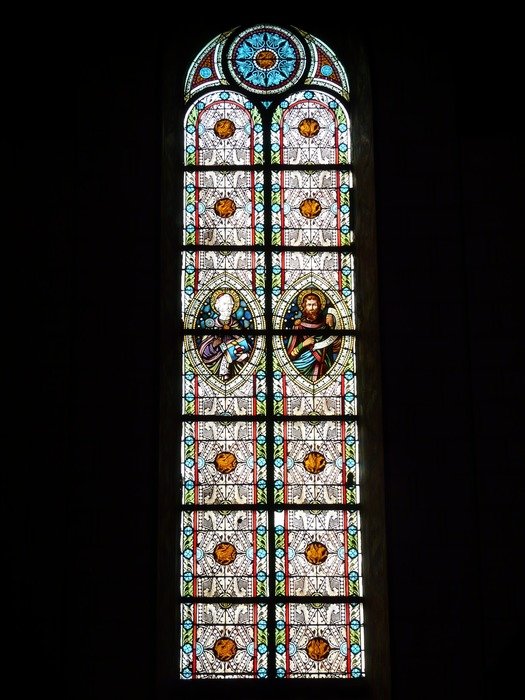high window with pictures