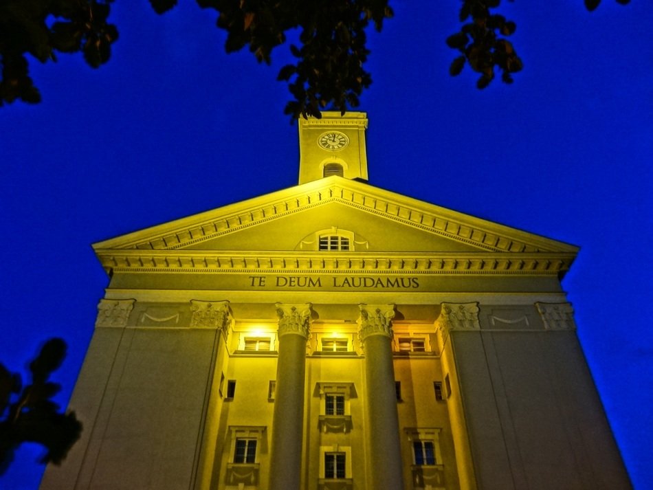 st peter's basilica in the evening