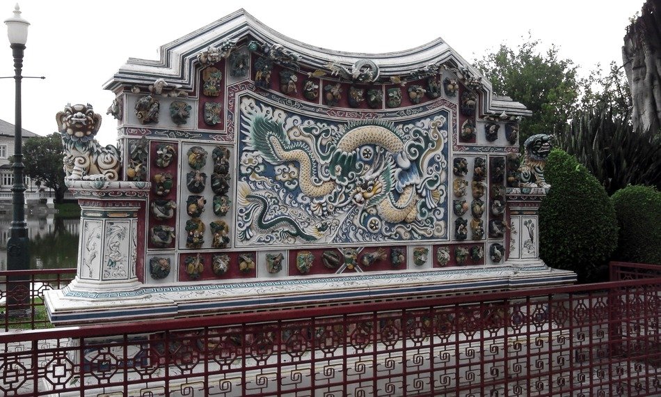 Architecture of Bangpain palace complex