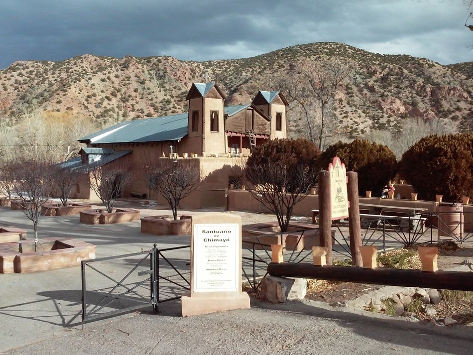 santuario de chimayo church