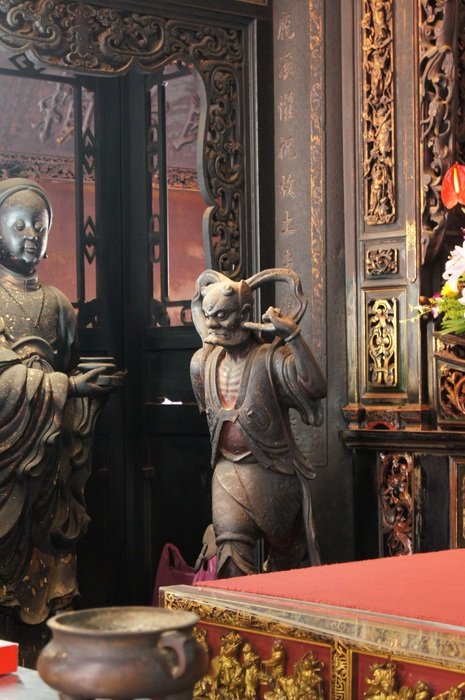 the statue in the temple
