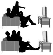 Friends watching television N2