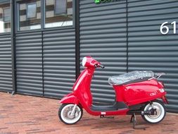 Vespa - the cult Italian scooter