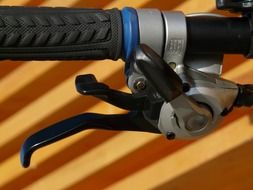 brake levers on the handlebars