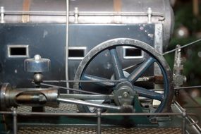Metal steam engine