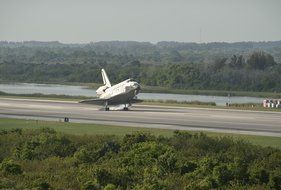 landing of the space shuttle