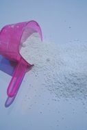 White cleanup powder