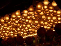 yellow lights in electrics