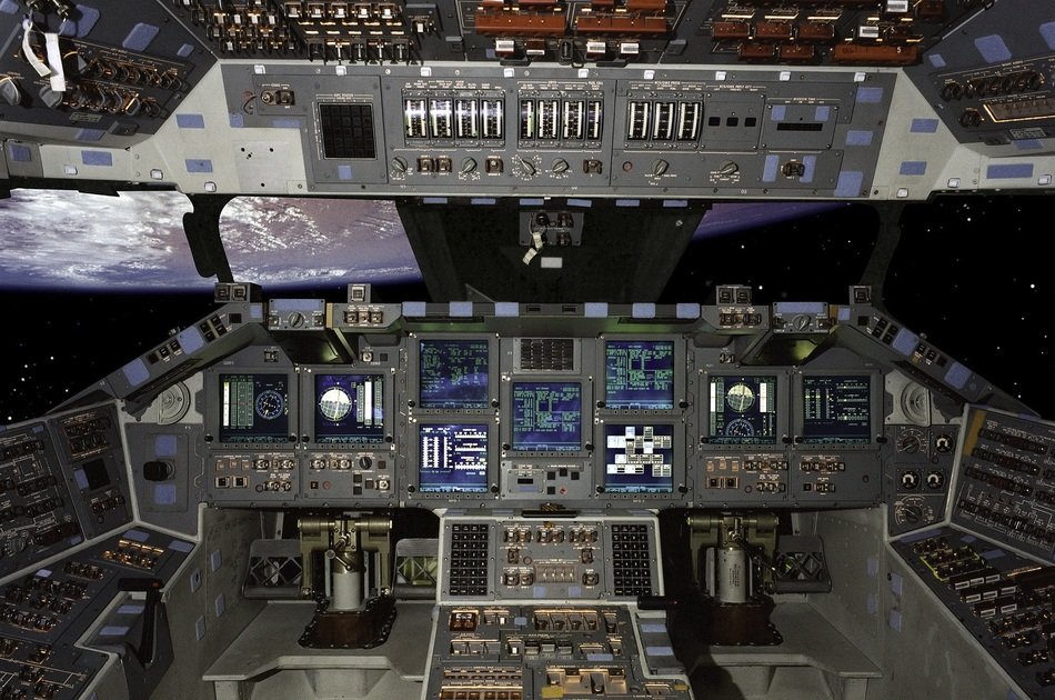 shuttle cockpit space