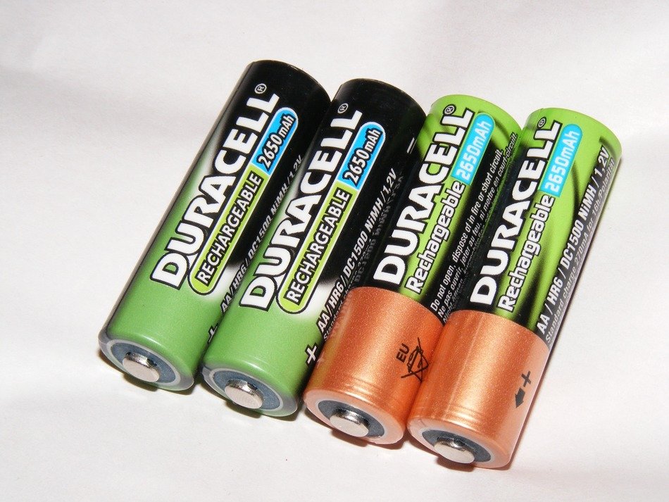 four Duracell batteries