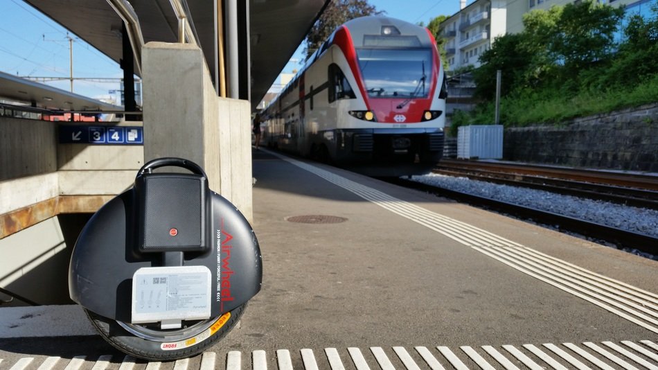 air wheel at railwail station