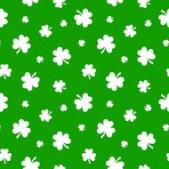 St Patrick&#039;s day vector seamless background with shamrock N5
