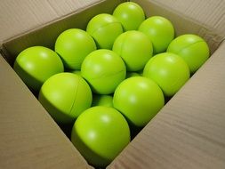 green balls green in box