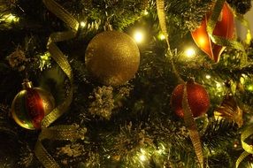 christmas tree with golden and red decorations