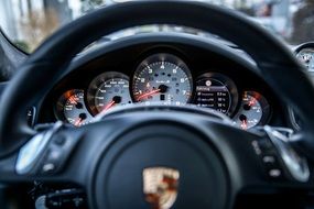 steering wheel of porsche car
