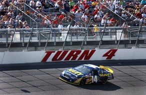 auto racing nascar