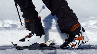 feet in ski boots