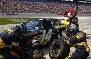 pit crew nascar